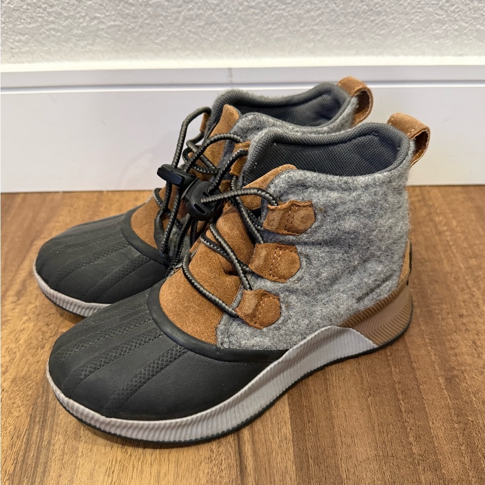 Sorel unisex-child Out N About IV Classic Waterproof, size 3